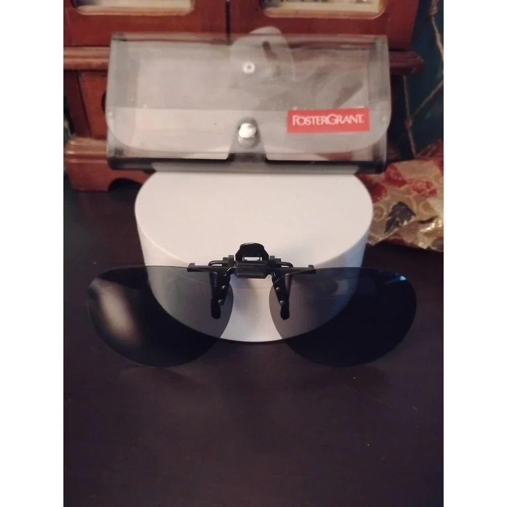 Foster Grant Clip On Sun Shades -With Case